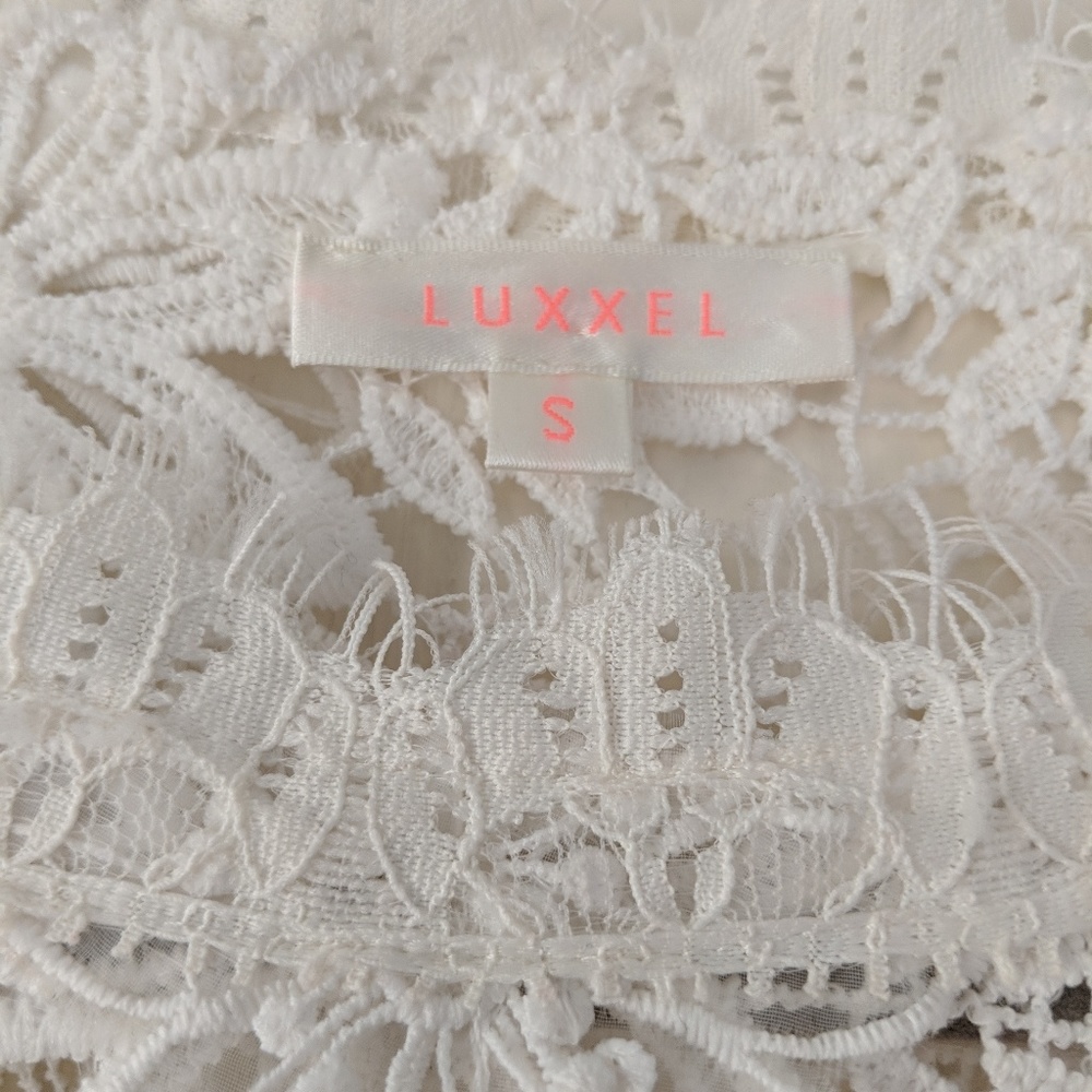 White Lace Crop Top